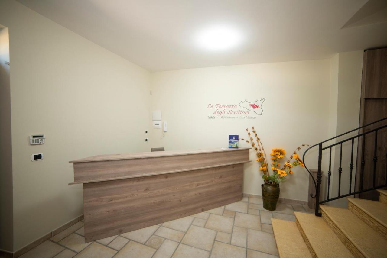 B&B La Terrazza Degli Scrittori Racalmuto Kültér fotó
