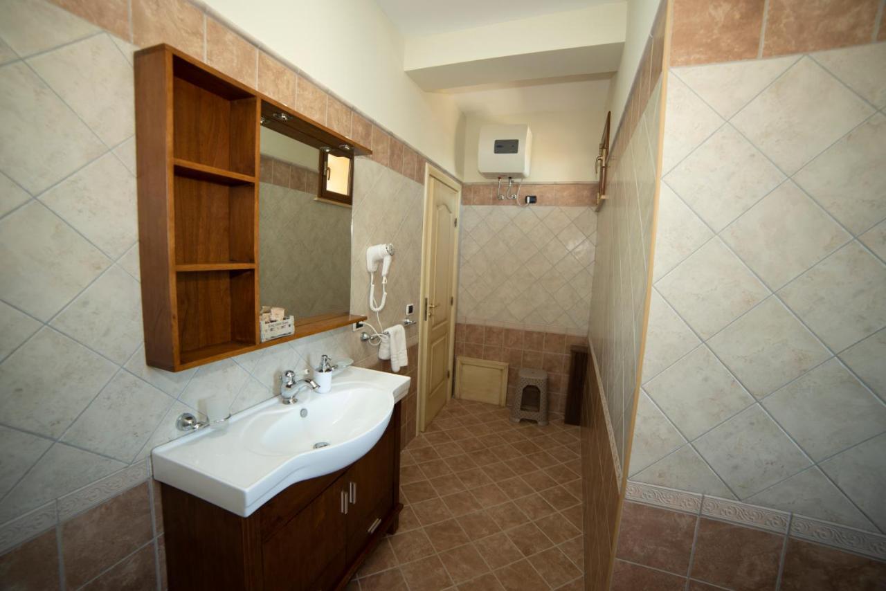 B&B La Terrazza Degli Scrittori Racalmuto Kültér fotó