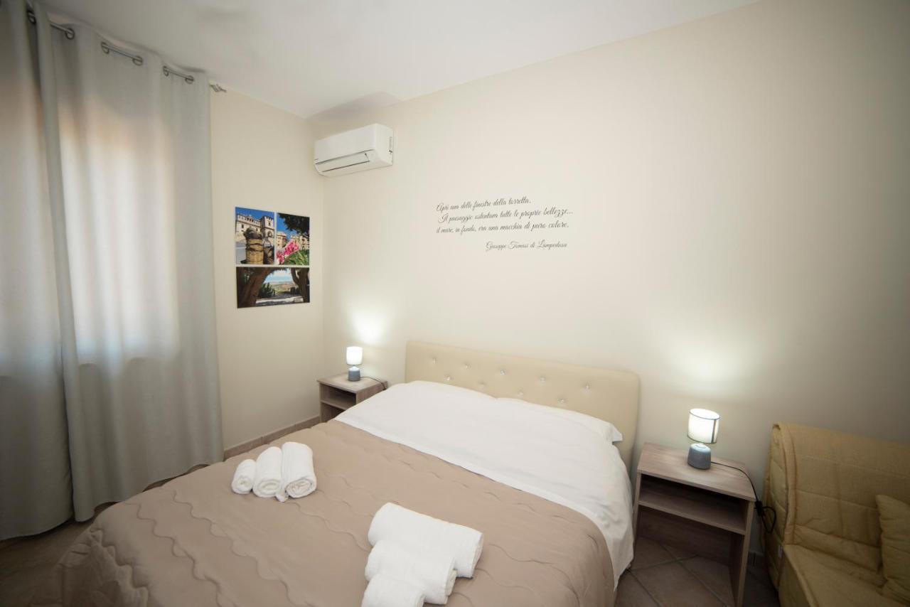 B&B La Terrazza Degli Scrittori Racalmuto Kültér fotó