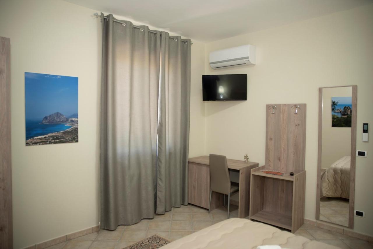 B&B La Terrazza Degli Scrittori Racalmuto Kültér fotó