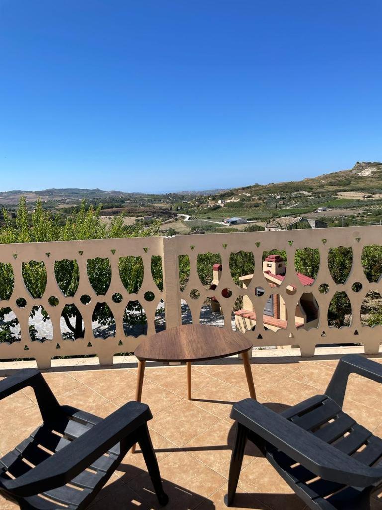 B&B La Terrazza Degli Scrittori Racalmuto Kültér fotó