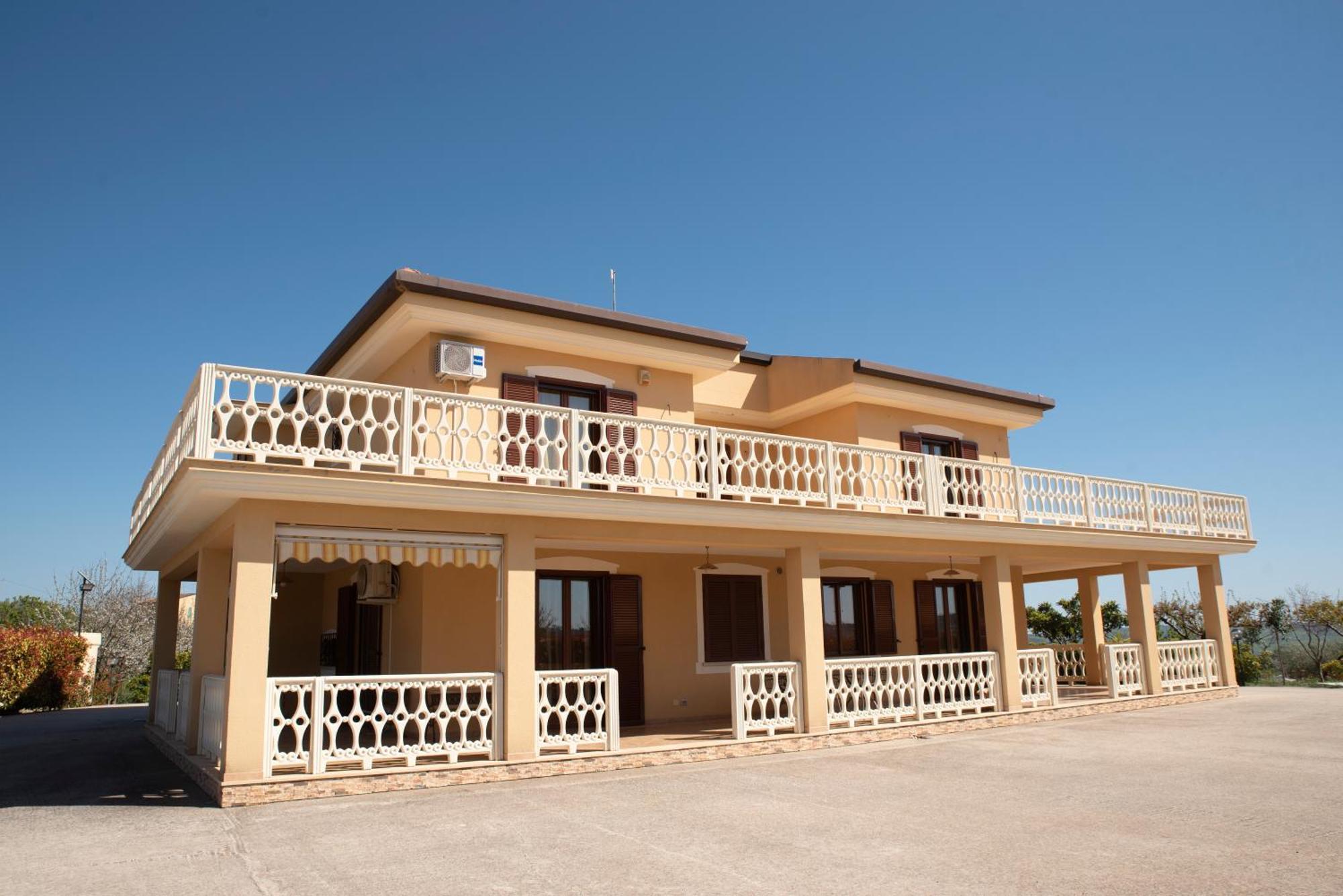 B&B La Terrazza Degli Scrittori Racalmuto Kültér fotó
