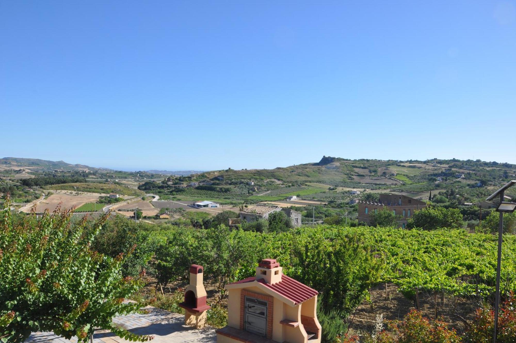 B&B La Terrazza Degli Scrittori Racalmuto Kültér fotó