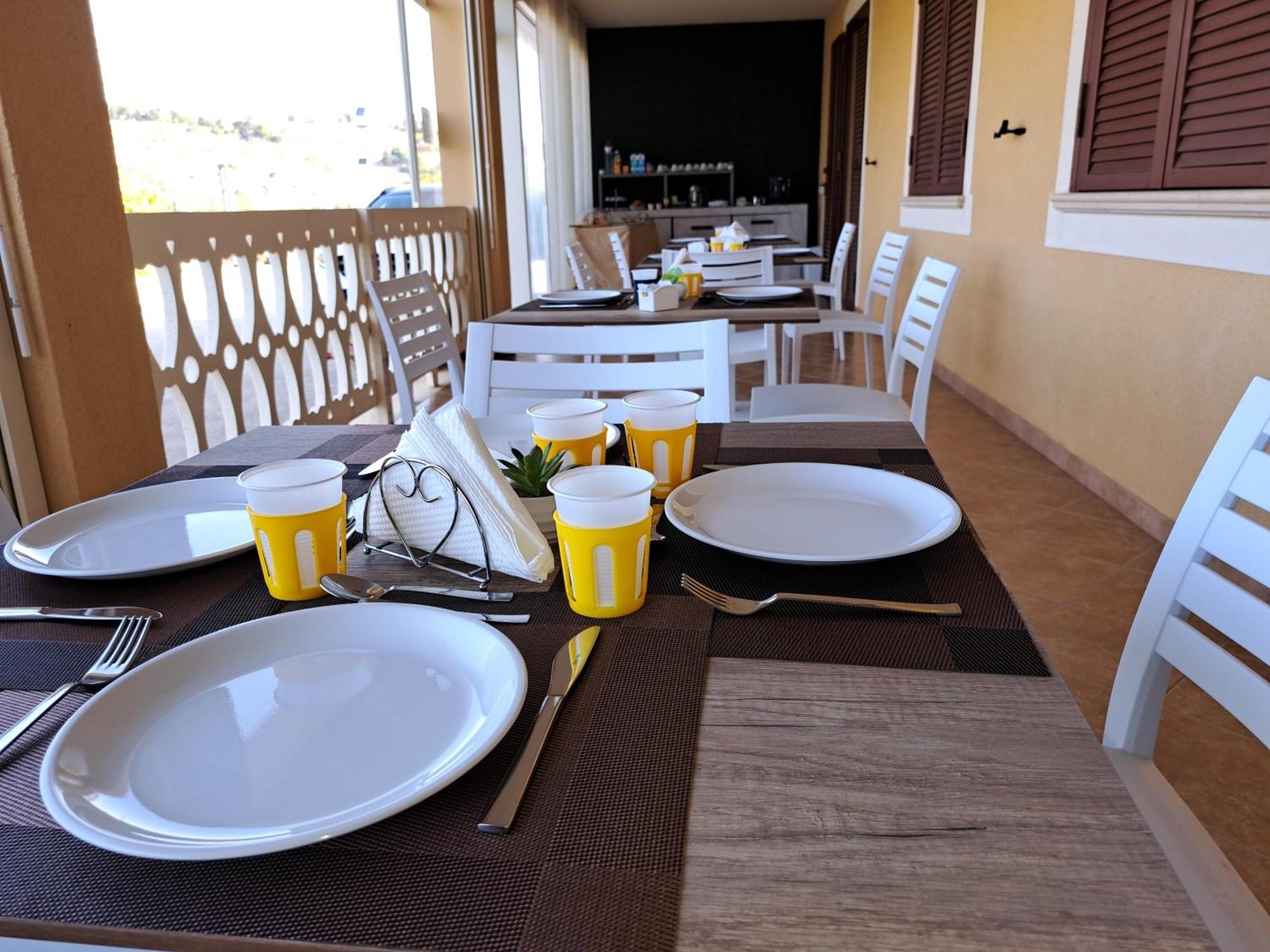 B&B La Terrazza Degli Scrittori Racalmuto Kültér fotó